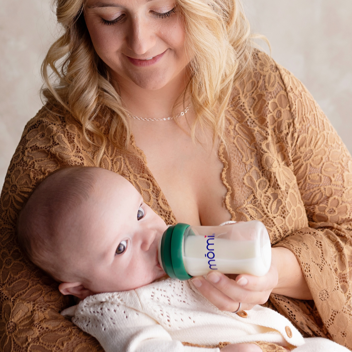 mōmi vibes colored bottle collar set - evergreen