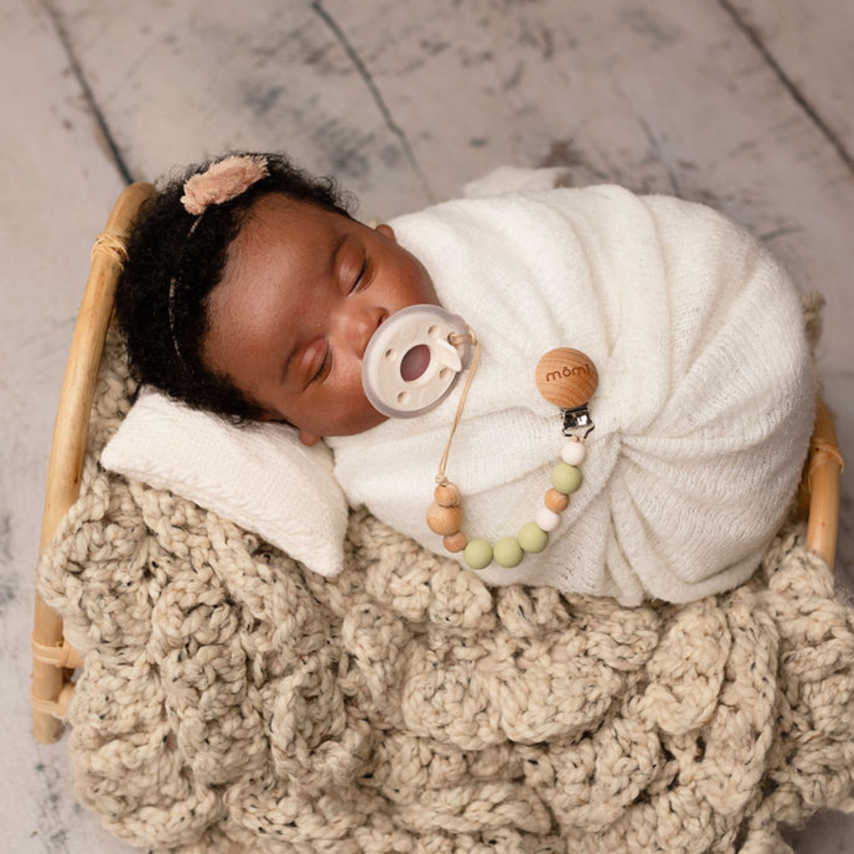 mōmi babypace pacifier gift set - mistletoe