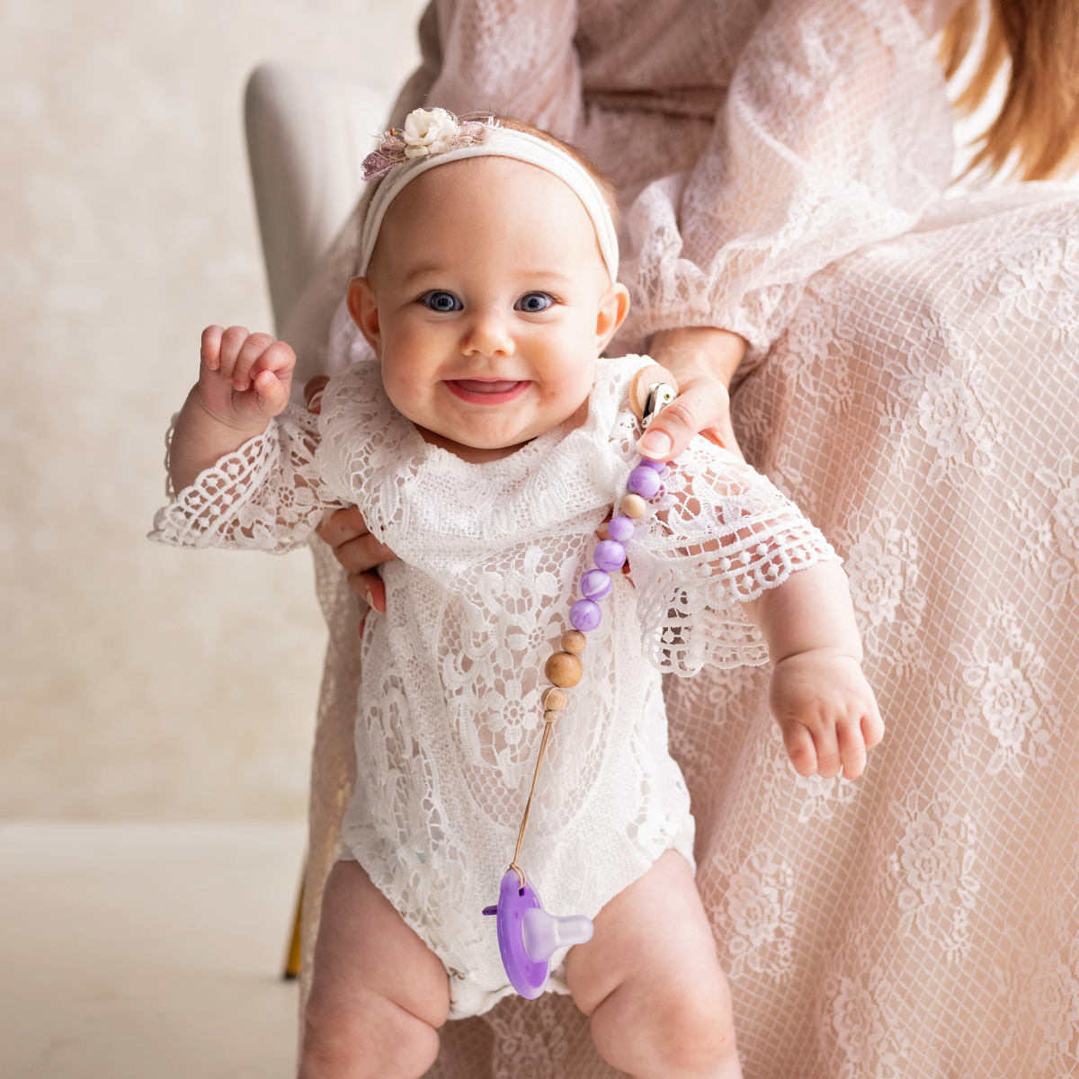 mōmi babypace pacifier clip - purple