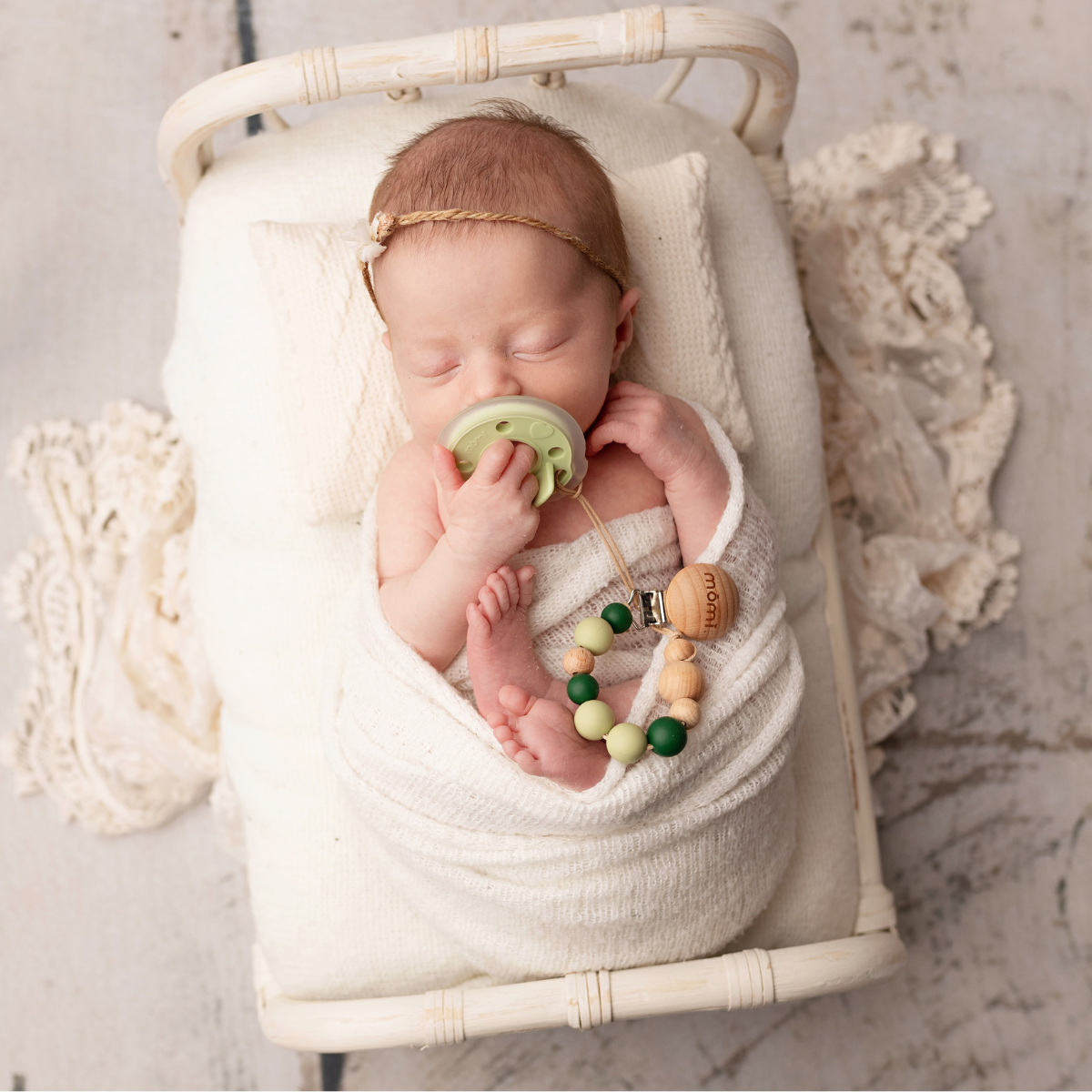 mōmi babypace pacifier gift set - wintergreen